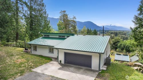 5380 Marshall Hill Rd, Deming, WA, 98244-9515 | Card Image