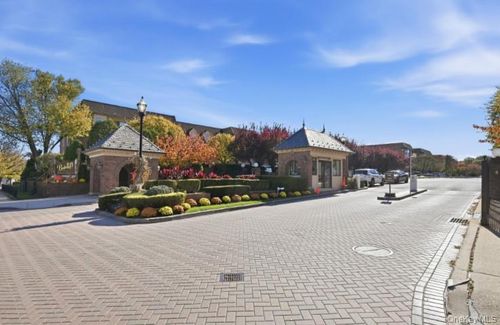 14-14 Bonnie Ln, Bayside, NY, 11360-1398 | Card Image