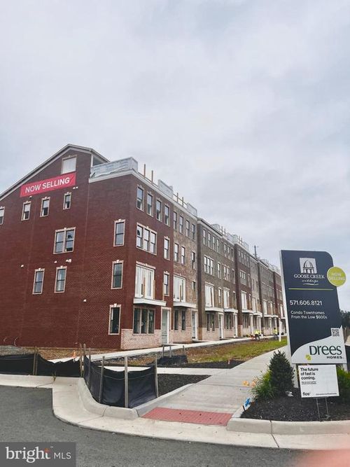 20869 Murry Falls Ter, ASHBURN, VA, 20147 | Card Image