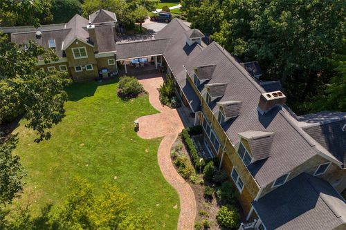 6 Camel Hollow Rd, Lloyd Harbor, NY, 11743-1604 | Card Image