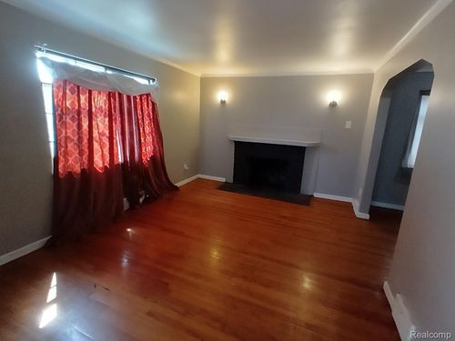 14435 Rossini Dr, Detroit, MI, 48205-1861 | Card Image