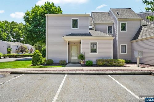 136 Changebridge Rd, Montville, NJ, 07045-9525 | Card Image
