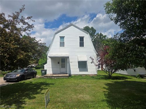 1725 E 290 Street E, Wickliffe, OH, 44092 | Card Image