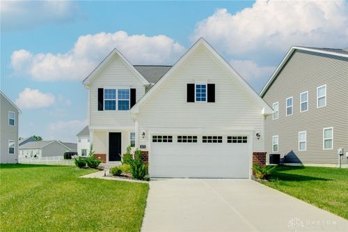 5073 Catalpa Dr, Tipp City, OH, 45371-7589 | Card Image