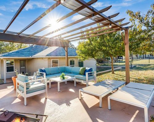 20700 Deep Crk, Lago Vista, TX, 78645-5040 | Card Image