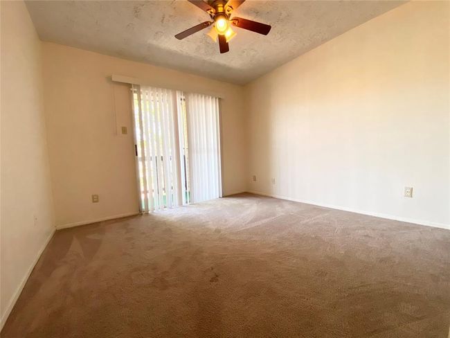 UNIT-903 - 10555 Turtlewood Ct, Townhouse with 2 bedrooms, 2 bathrooms and null parking in Houston TX | Image 14
