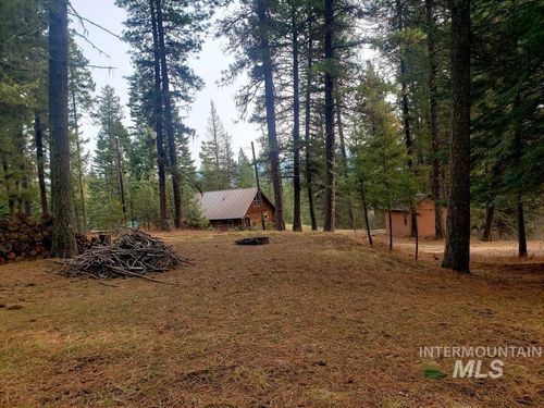 37 Aspen Dr, Garden Valley, ID, 83622-5179 | Card Image