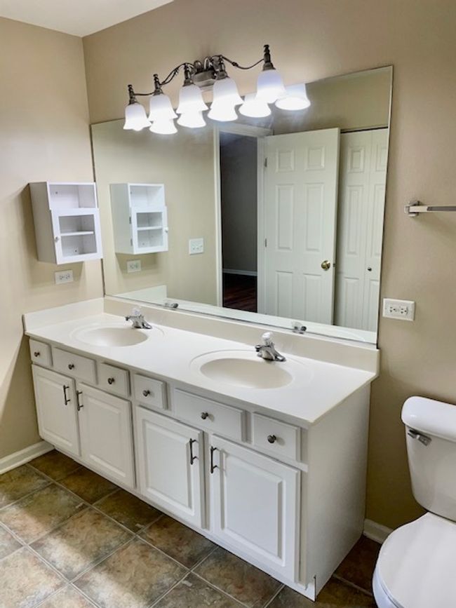 0 - 24107 W Walnut Cir, Home with 2 bedrooms, 3 bathrooms and null parking in Plainfield IL | Image 16
