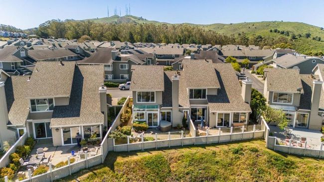 156 Treeview Dr, Townhouse with 2 bedrooms, 3 bathrooms and 2 parking in Daly City CA | Image 48
