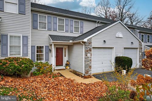 304 Treetops Ct, LANCASTER, PA, 17601-7100 | Card Image