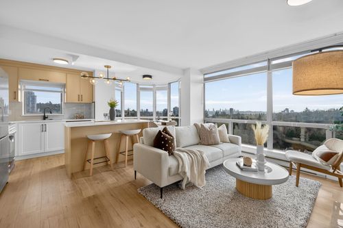 1105-9623 Manchester Dr, Burnaby, BC, V3N4Y8 | Card Image