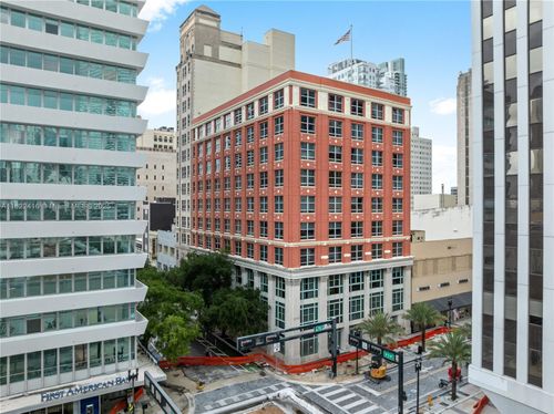 apt-603-111 E Flagler St, Miami, FL, 33131-1108 | Card Image
