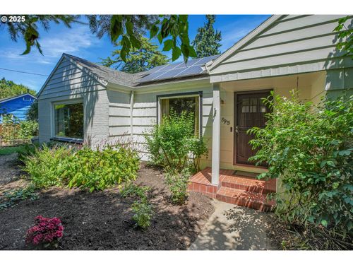 8913 N Seneca St, Portland, OR, 97203-2232 | Card Image