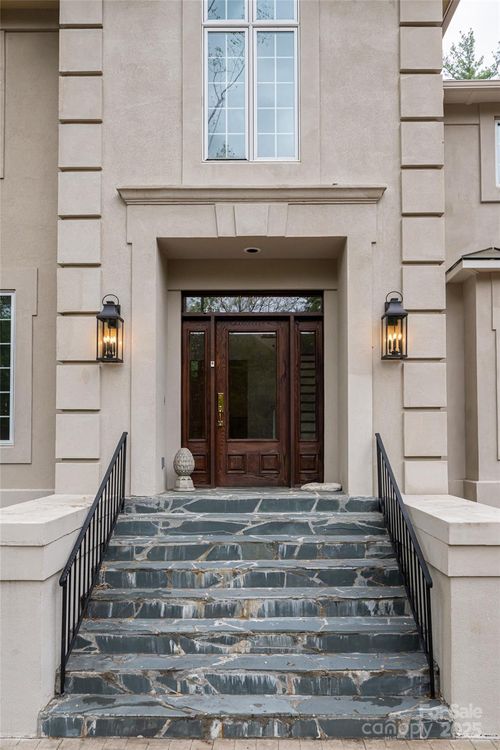 3 Fir Tree Ln, Asheville, NC, 28803-3050 | Card Image