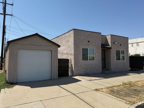 1218 Owens St, Bakersfield, CA, 93305 | Card Image
