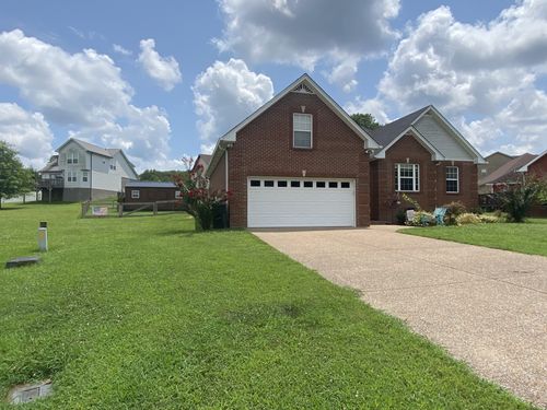 219 Wagoners Way, Westmoreland, TN, 37186-5057 | Card Image