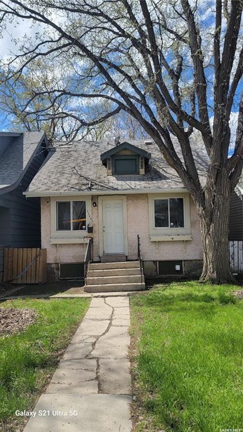 1154 Athol St, Regina, SK, S4T3C2 | Card Image