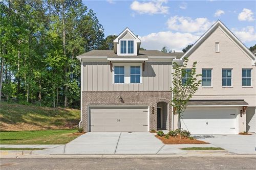 675 Sunstone Ln, Lawrenceville, GA, 30043-3390 | Card Image