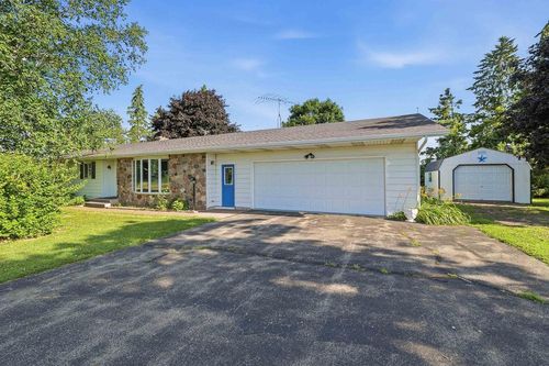 W1280 County Road K, Green Lake, WI, 54971 | Card Image