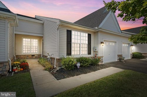 47-32 Grand National Ln, NEWARK, DE, 19702-6601 | Card Image