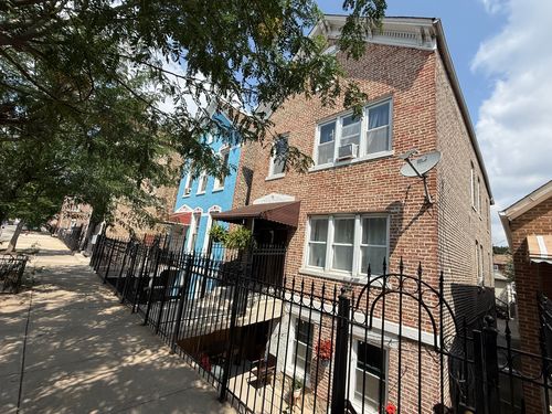 2012 W 21st Place, Chicago, IL, 60608 | Card Image