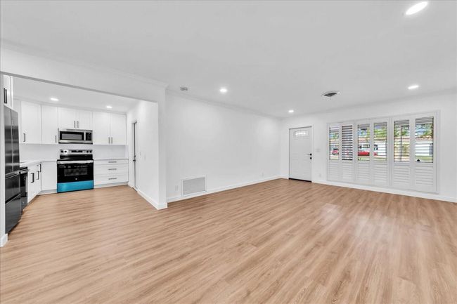 Living & Dining Room | Image 4