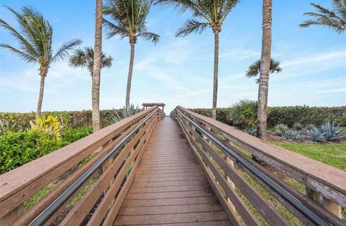 17-4225 N Highway A1a, Hutchinson Island, FL, 34949-8370 | Card Image