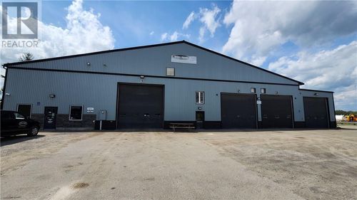 710 Vermilion Lake Rd, Chelmsford, ON, P0M1L0 | Card Image