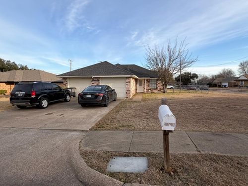 5413 Brookhollow Dr, Sachse, TX, 75048-4070 | Card Image
