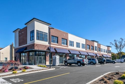 207-57 Hamburg Tpke, Riverdale, NJ, 07457-1190 | Card Image