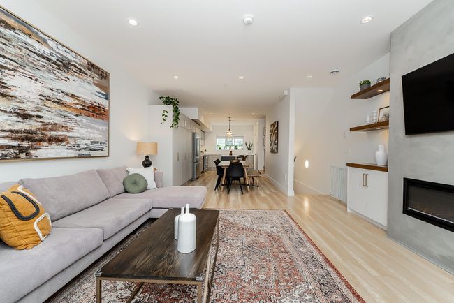 202 - 80 Elgin St, Townhouse with 2 bedrooms, 3 bathrooms and 1 parking in Port Moody BC | Image 11