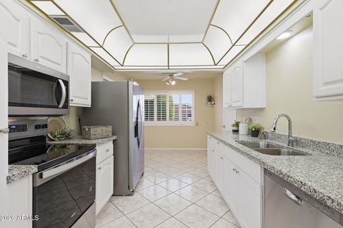 10760 W Saratoga Cir, Sun City, AZ, 85351-1506 | Card Image