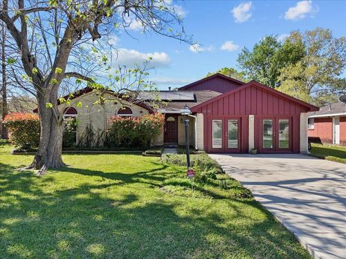 2015 Sierra St, Kemah, TX, 77565-2238 | Card Image