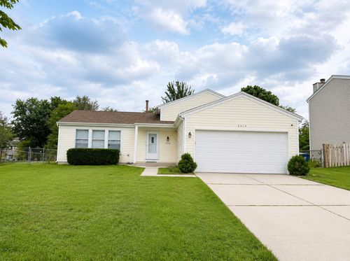 2116 Briar Hill Dr, Schaumburg, IL, 60194-2421 | Card Image