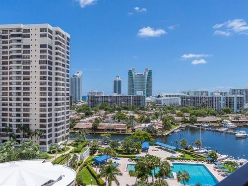 l15-500 Three Islands Blvd, Hallandale Beach, FL, 33009-2837 | Card Image