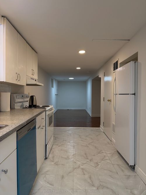 basement-39 Main St, Toronto, ON, M4E2V5 | Card Image