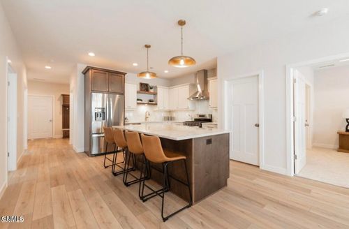 1121 Chippewa Loop Ne, Mandan, ND, 58554-6600 | Card Image