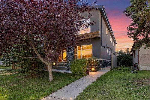 2-4615 17 Ave Nw, Calgary, AB, T3B0P2 | Card Image