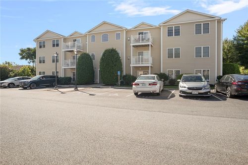 101-1 Gray Coach Ln, Cranston, RI, 02921-3456 | Card Image