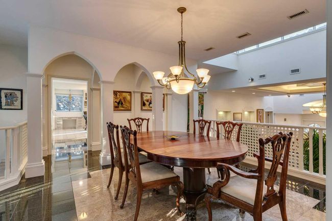 121 Patton Court Sw, Home with 4 bedrooms, 4 bathrooms and 6 parking in Calgary AB | Image 13