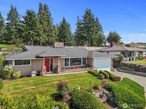 108 Monterey Pl Ne, Renton, WA, 98056-4031 | Card Image