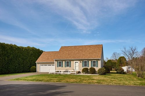 8 Valley View Ln, Sunderland, MA, 01375-9494 | Card Image