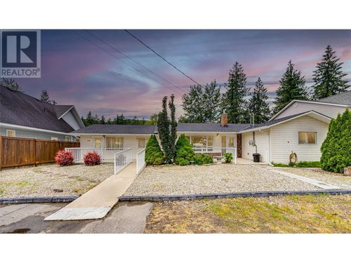402 Oak Ave, Sicamous, BC, V0E2V1 | Card Image