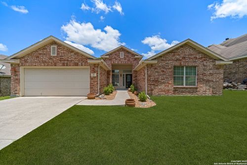 121 Royal Troon Dr, Cibolo, TX, 78108-3295 | Card Image