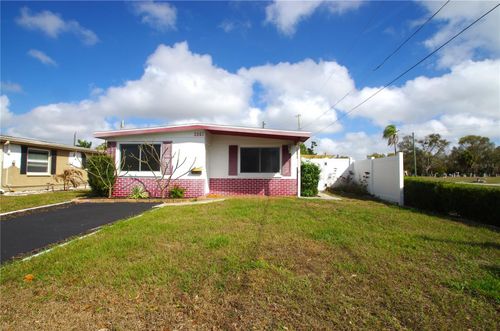 5801 Emerson Ave S, St Petersburg, FL, 33707 | Card Image