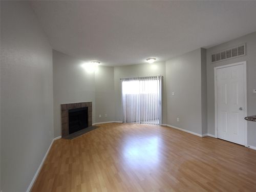 601-10855 Meadowglen Ln, Houston, TX, 77042-4034 | Card Image