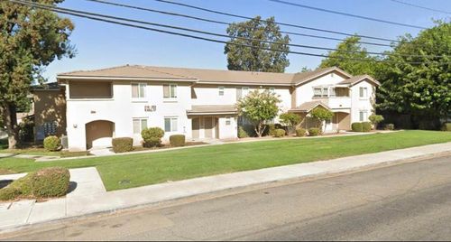 223 N Hall St, Visalia, CA, 93291-5830 | Card Image