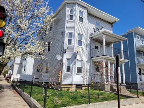 21 Bryant St, Everett, MA, 02149-1708 | Card Image