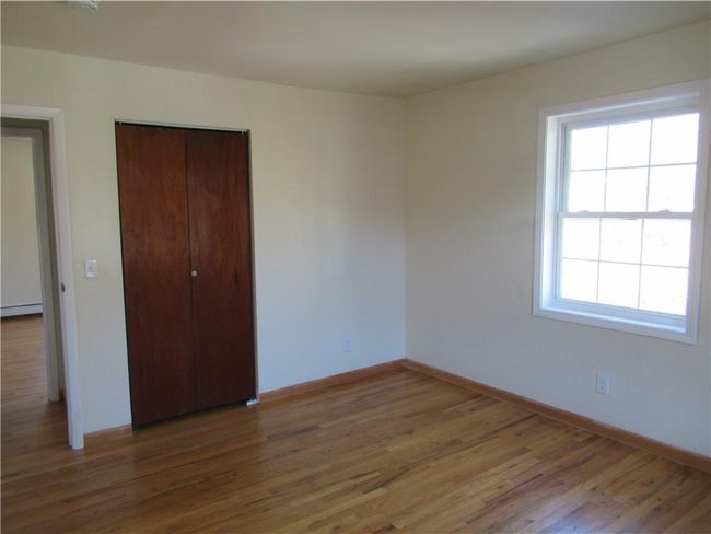 Bedroom Closet | Image 14
