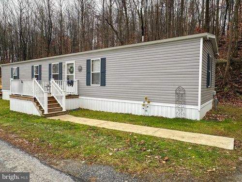 725 Hillside Dr, Gap, PA, 17527-9668 | Card Image